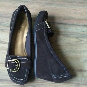 Kelly & Katie Wedges